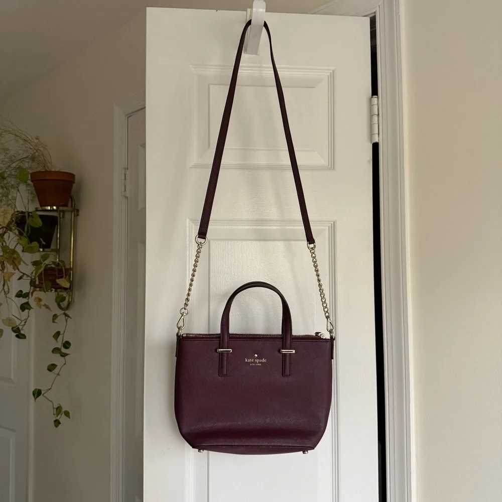 Kate Spade Burgundy Saffiano Leather Crossbody Satchel Gold Chain Strap Red Wine